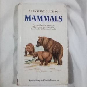 📖An Instant Guide To Mammals Book📚